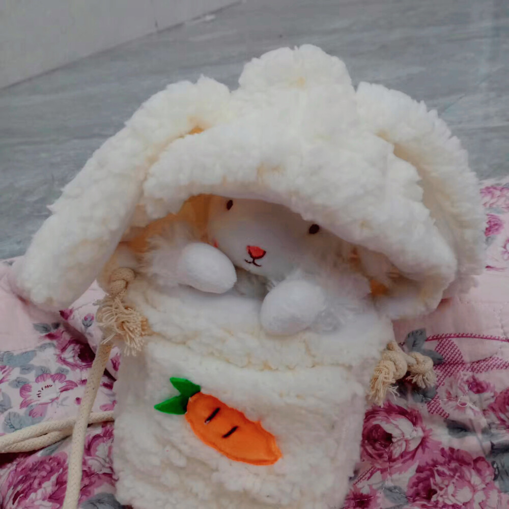 玩具头像 玩偶朋友圈背景 软萌少女心沙雕阴郁各种风格 毛绒绒的玩偶