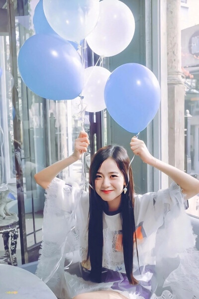 金智秀壁纸
jisoo
cr.微博 侵删