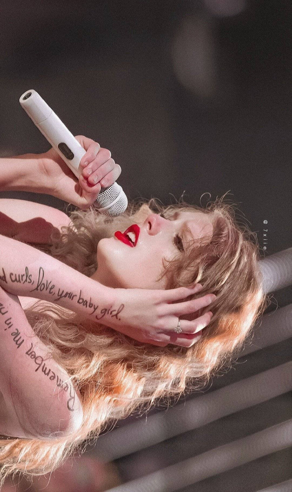 Taylor Swift
《enchanted》