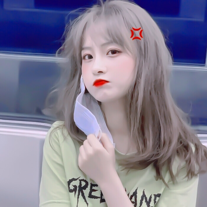 “慢热就是不爱，矜持就是不感兴趣，我太了解自己的烂脾气了，温柔这种东西是相互的，是因为你温柔我才温柔。”
©小照食堂营业中