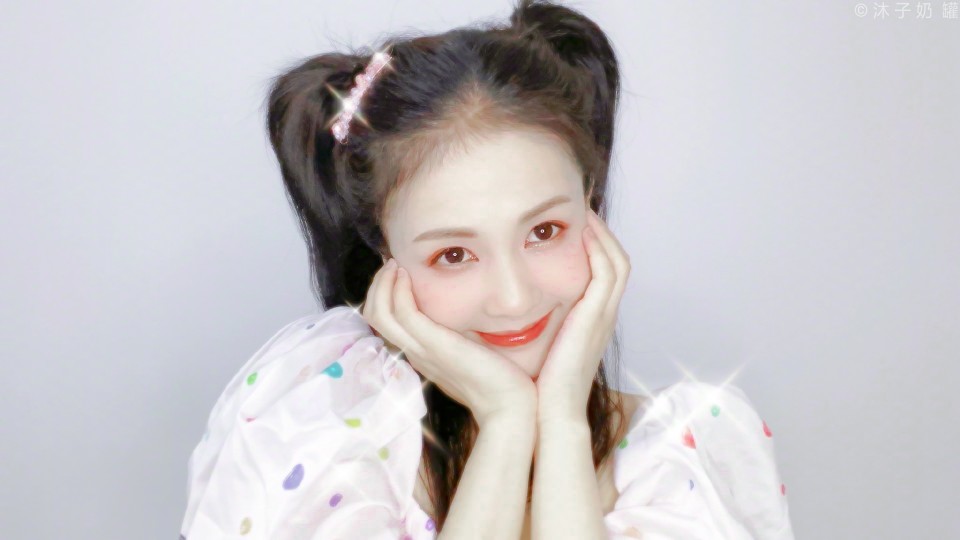 白鹿
cr.沐子奶罐-