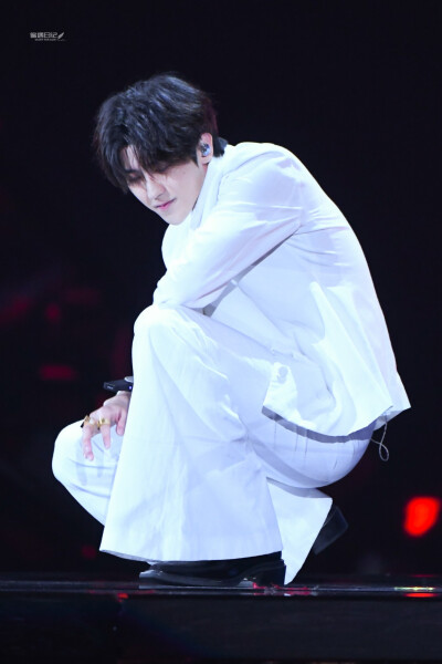 cr:偏遇日记_蔡徐坤
20200919百度好奇夜《重生》