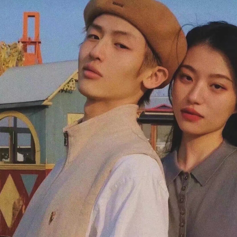 不如意的日子里 也要静下心来看看书 散散步