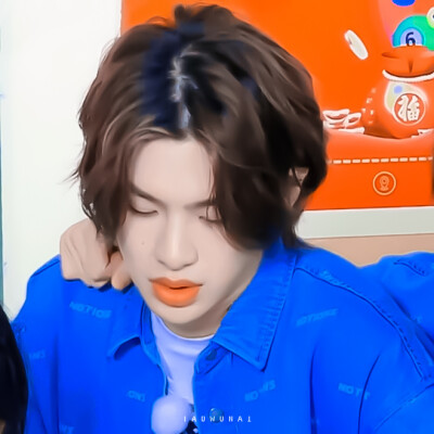 
° 黄明昊 × 蔡徐坤
