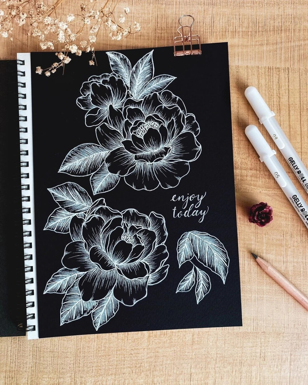 花卉植物线描画 cr :vx彩铅水彩马克笔