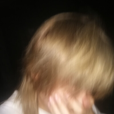 黄头发，短发狼尾
勿盗可转载，日常