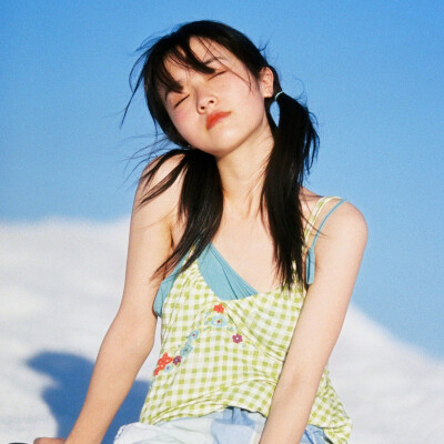 ᴀᴡɪɴɢʟᴇssɢᴏᴅᴅᴇss