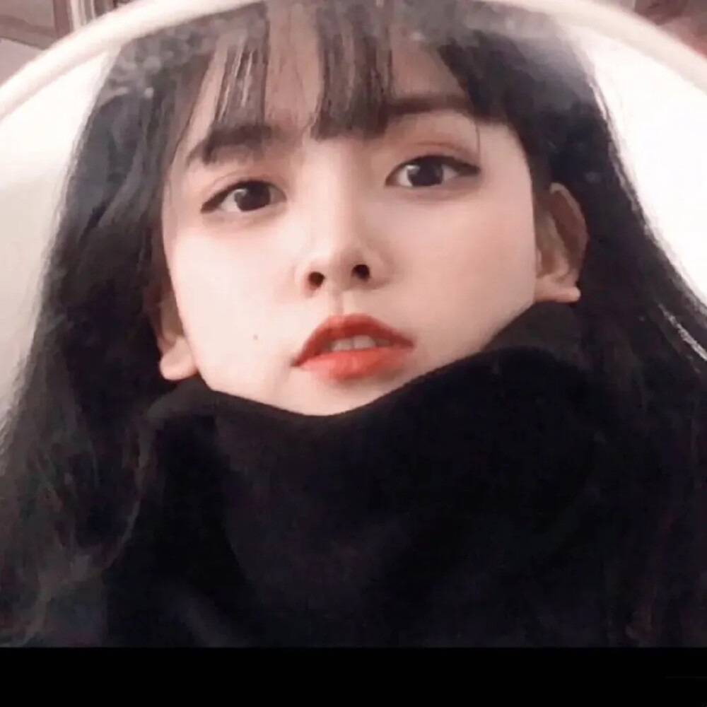 头像+背景
浮世万千，吾爱有三，日月与卿
日为朝，月为暮，卿为朝朝暮暮
by元气少女颜究社