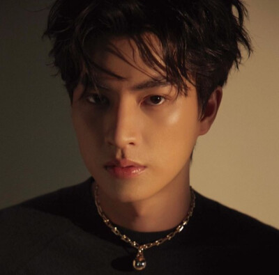 泰腐 与爱同居/真爱墨菲定律 Tharn Type the series Type Tharn×Type Mew×Gulf 缪苏帕×糕卡娜 缪糕 mewgulf
[图片来源于水印，侵歉删]