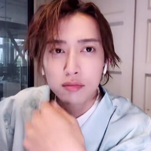 畅哥表情包
自截无字
一粉顶十黑

有些人仗着自己长得好看就一点都不注意表情管理（狗头保命）