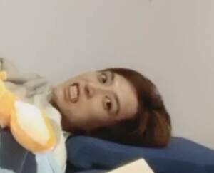 畅哥表情包
自截无字
一粉顶十黑

有些人仗着自己长得好看就一点都不注意表情管理（狗头保命）