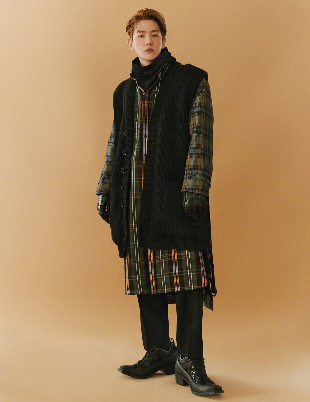 Burberry KKT Page 更新 伯贤 虎子好棒
图源微博