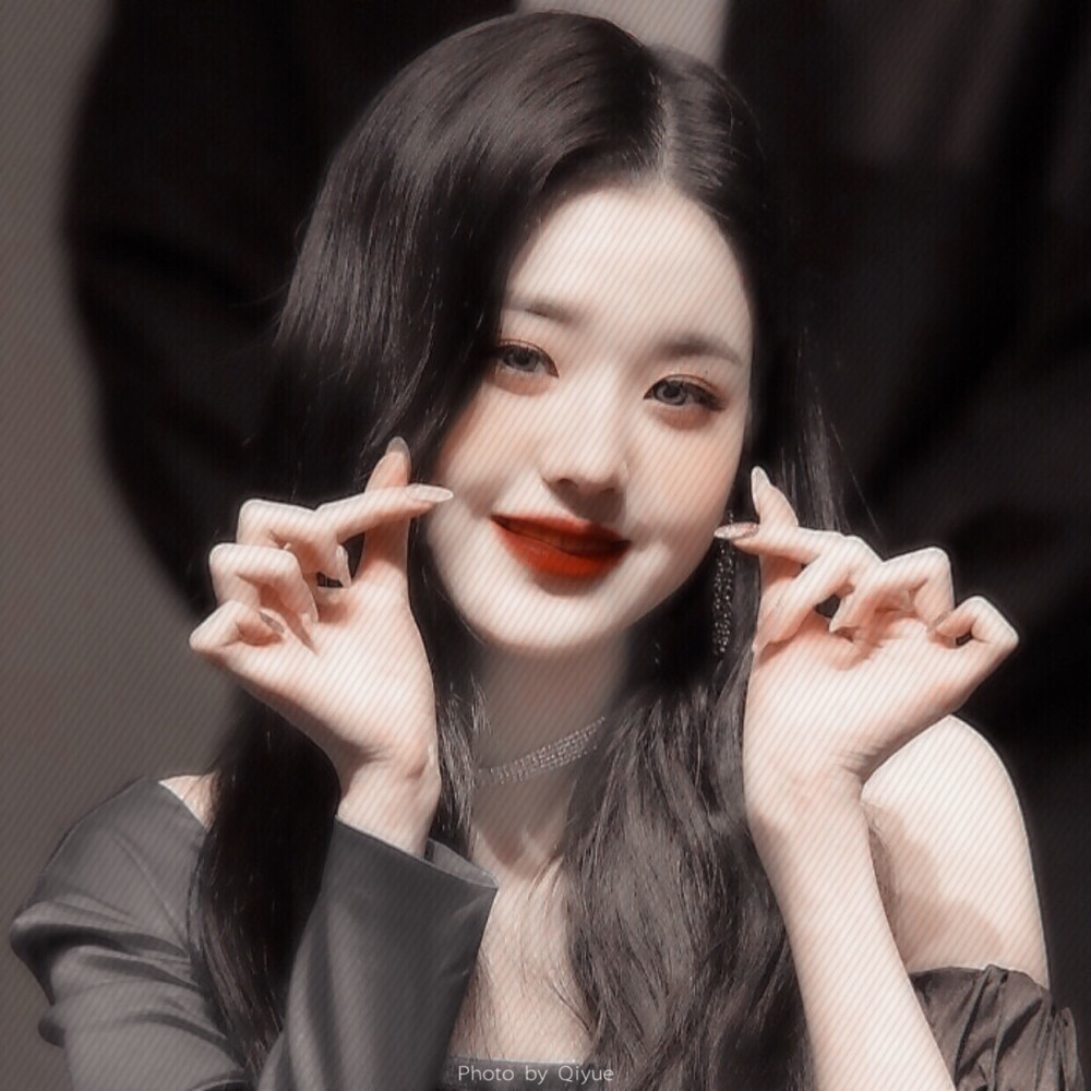 
『ʙʟᴀᴄᴋ』
•@anecdote_wy
•cr.祁月