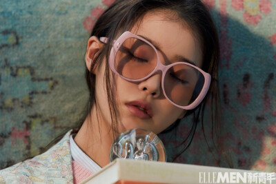 IU × ELLEMEN新青年 周年刊封面