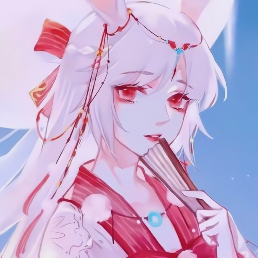 你眼中倒映的星河烂漫 是我不曾见过的世外梦幻 古风女头