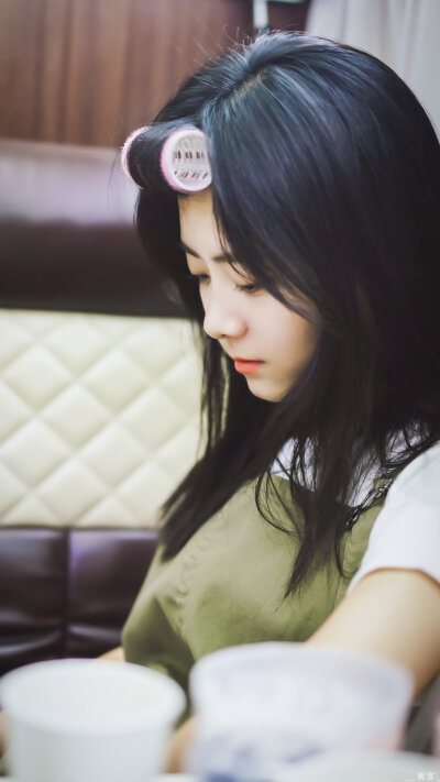 #谭松韵##谭松韵李尖尖#
谭松韵手机壁纸｜修图9P ​
cr@__南宫_ 