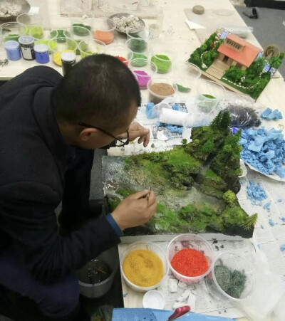 梅宏斌原创作品景观模型 刚开始的作品 学习创作
刚开始接触模型 很感兴趣尝试创作