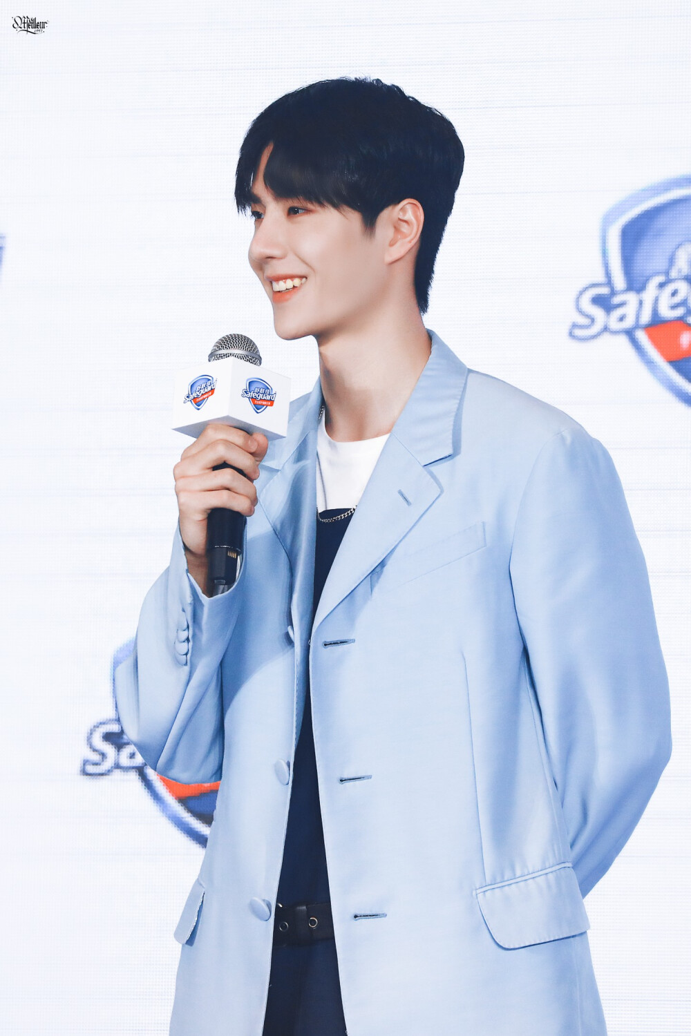 200926舒肤佳品牌见面会uniq王一博crlogo