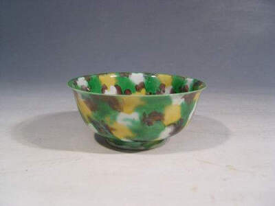 清康熙素三彩瓷碗