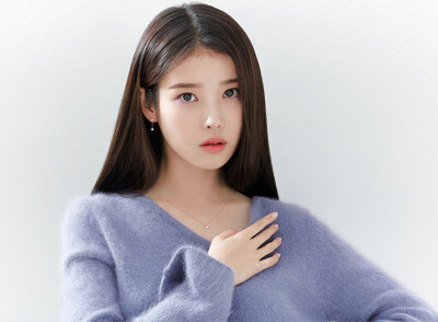 IU