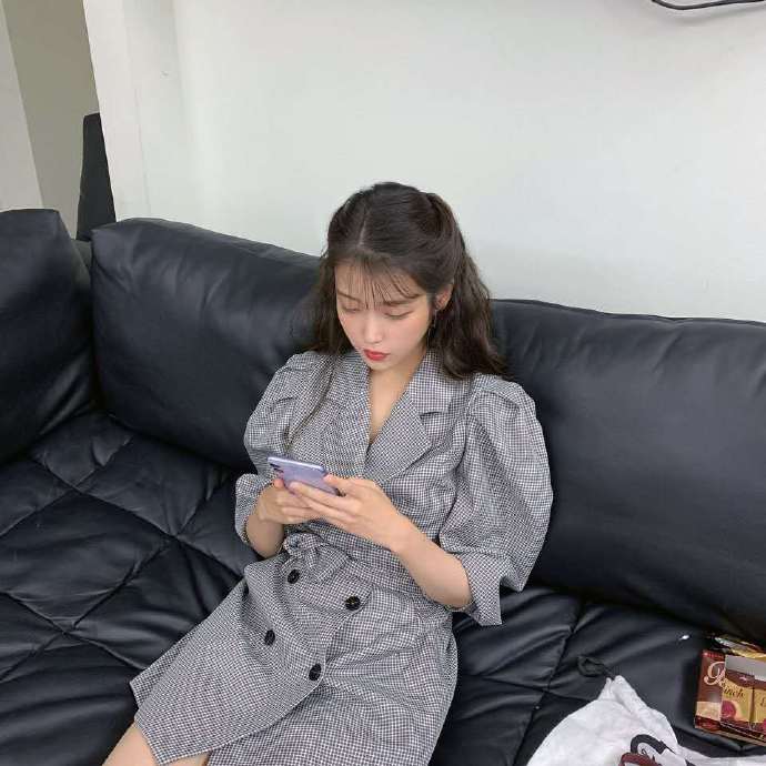 IU