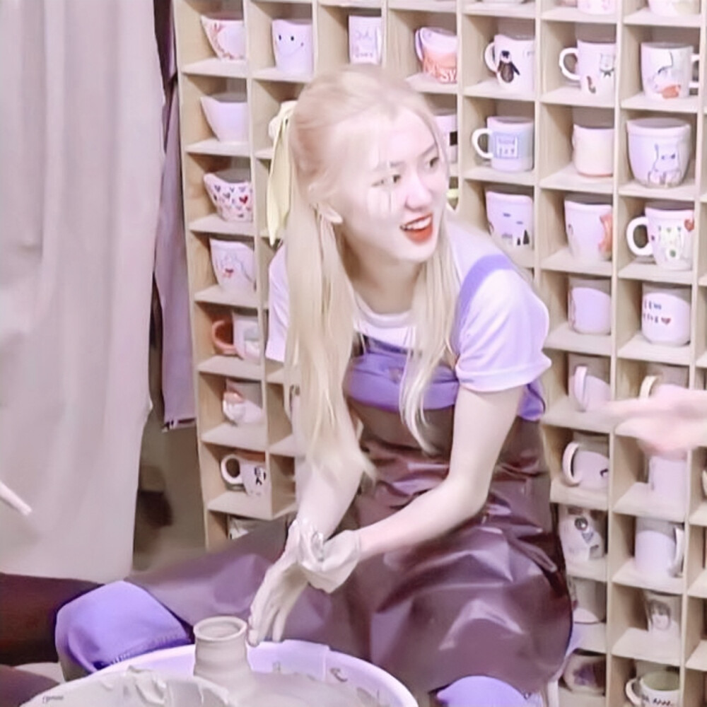 东边不亮西边亮，you dad啥样我啥样。”
禁ALL