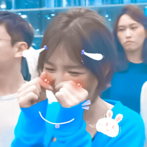 Blue



贴纸cr许辄