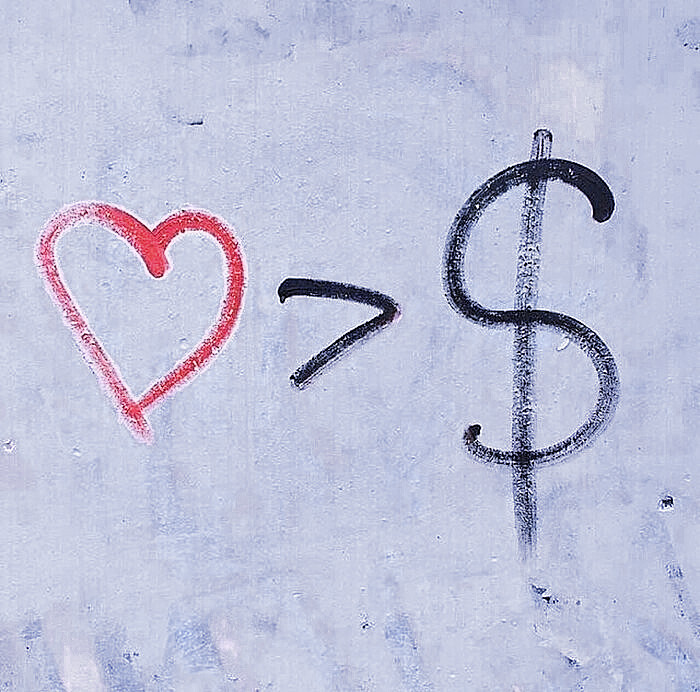 
“為你哭過很多次、你只覺得我是愛哭鬼、而不會覺得是因為我愛你：Crying ghost”