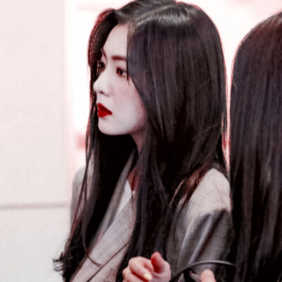 “我只是偷偷想了你一下”
裴珠泫 || 赖渊 B329_91