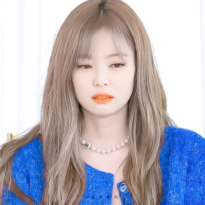 ·Jennie
原截江纪然