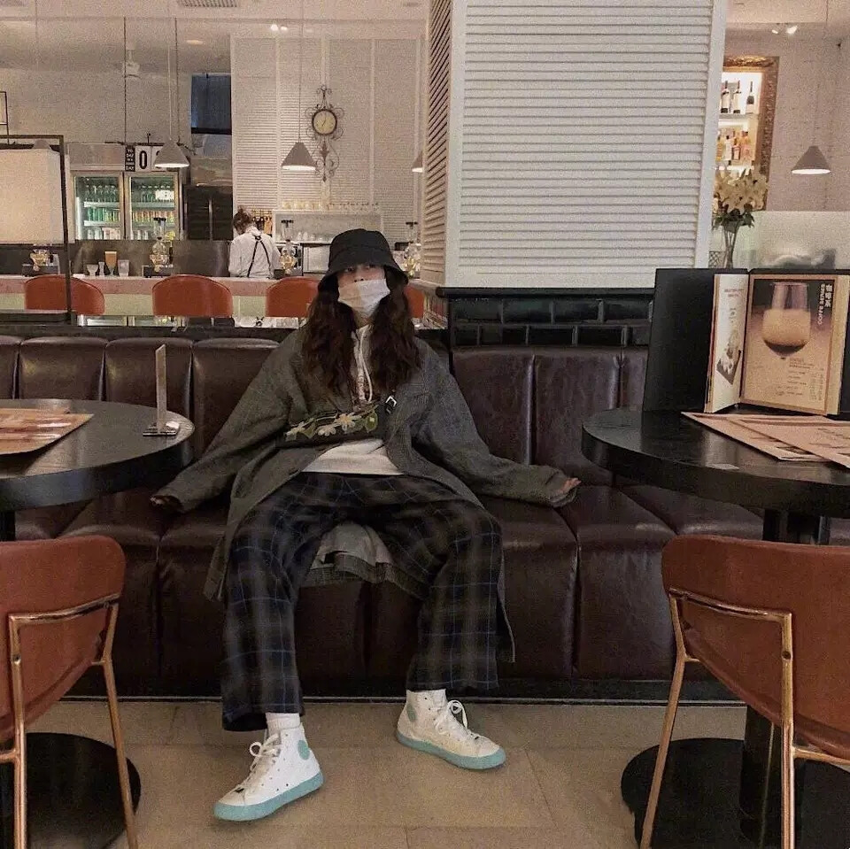 卧室 厨房 起居室 桌面 摆设