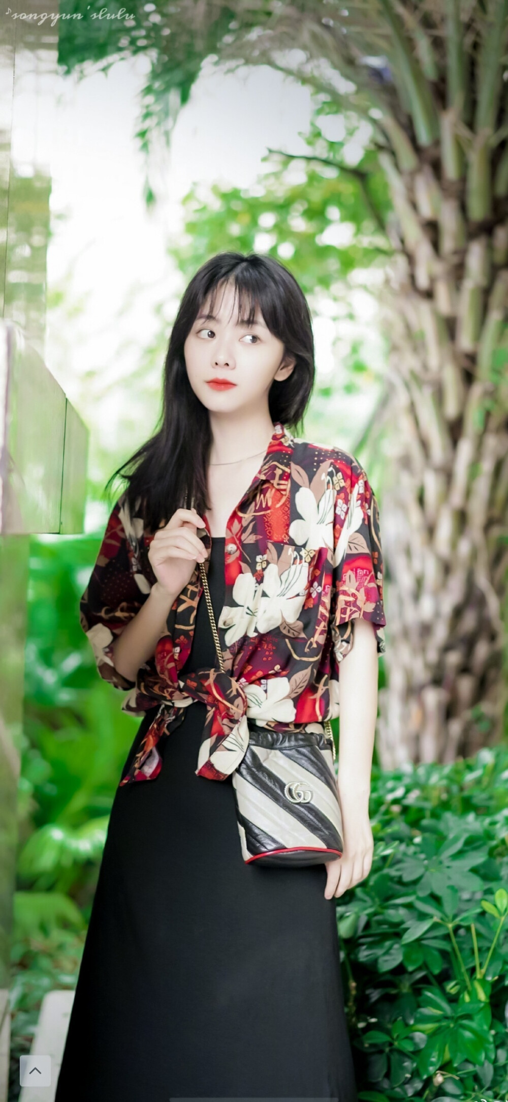 #谭松韵##李尖尖画全家福# #谭松韵天天向上#
■2020.8.31 ■夏日温柔3P壁纸
自修自调色 禁二改
cr@唯爱潞潞璐璐