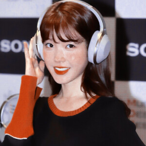       ☞
           /兰色/耳机/少女时代/毕业