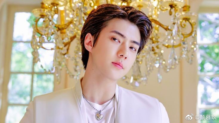 吴世勋 Sehun
“傻女人，第一次見到妳，我就準備好釣魚竿釣你了。”
✓抱图者发抖音写小说弄橙光请告知出处
→By玖生一世