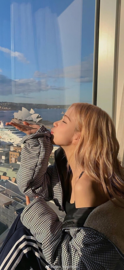 美女这么多别去看帅哥
