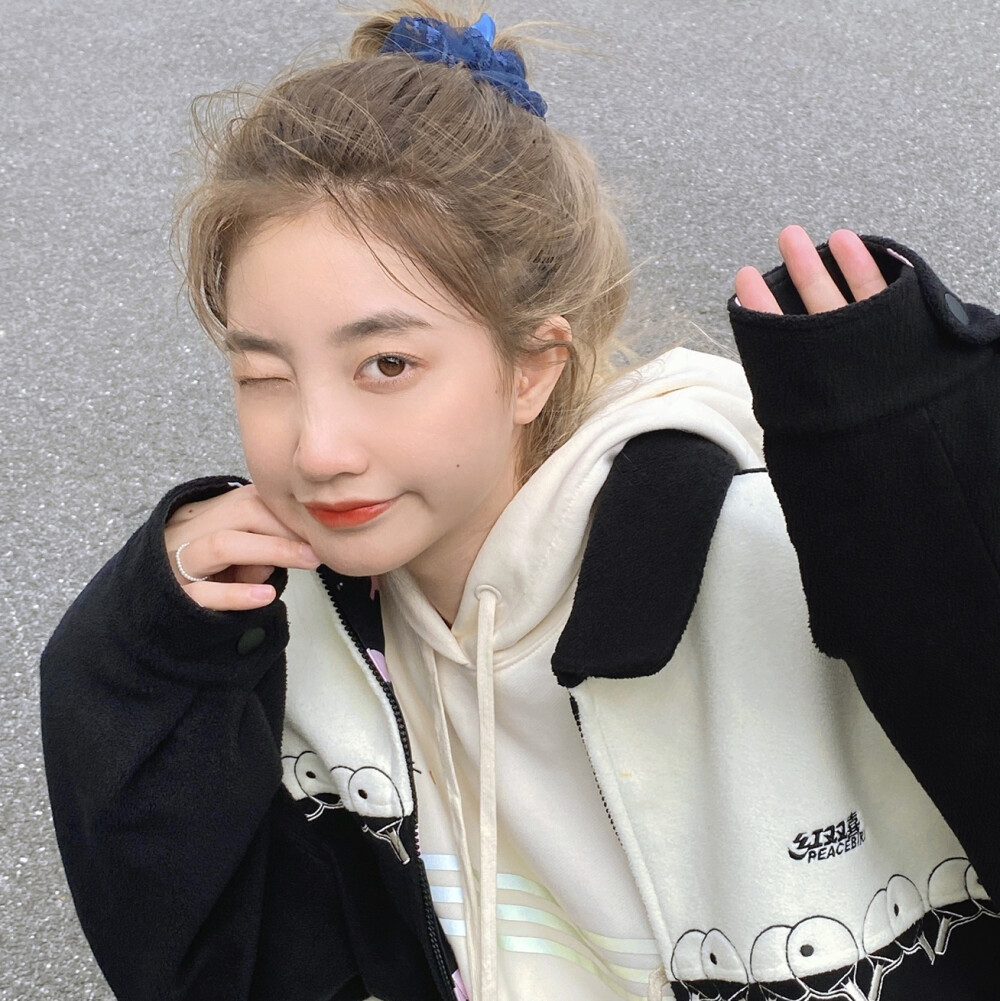 女头可二改 改了踹大号收图哦～～妈妈打！