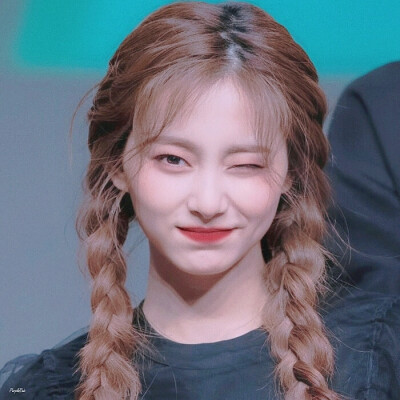 怦然心动周子瑜
女生头像/闺蜜头像