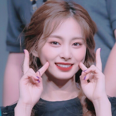 怦然心动周子瑜
女生头像/闺蜜头像