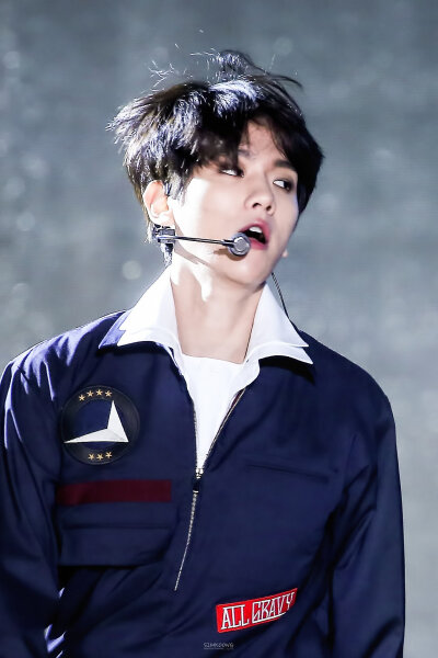 BAEKHYUN