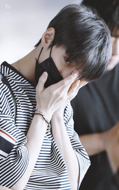 金道英 DOYOUNG