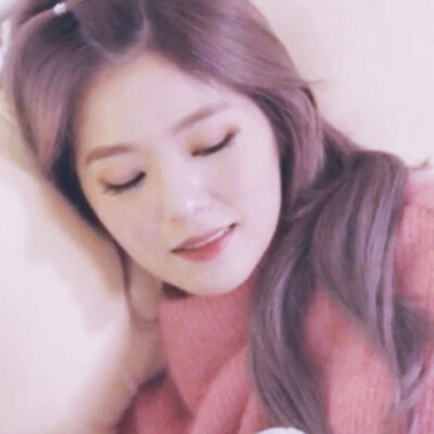 裴珠泫
二传标注初暻