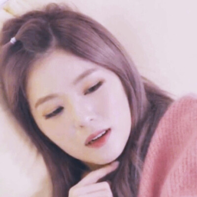 裴珠泫
二传标注初暻