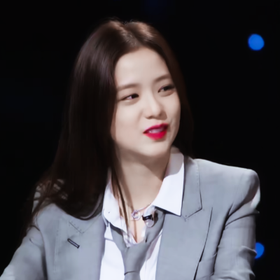 BLACKPINK
Jisoo
自截自调头像
②转标明
拿图dd
dt宋峄。