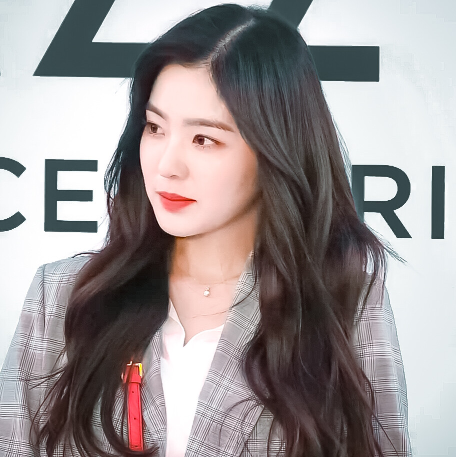 裴珠泫 Irene
cr.moxiaoGKJS
原截:沈啾妍