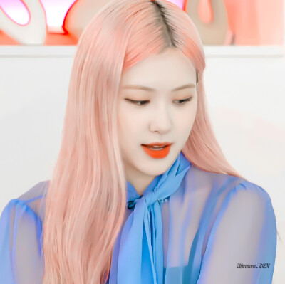 “你藏在手机里 是我触手可及的遥不可及”
朴彩英-ROSÉ-BLACKPINK
原截江纪然
二传标明