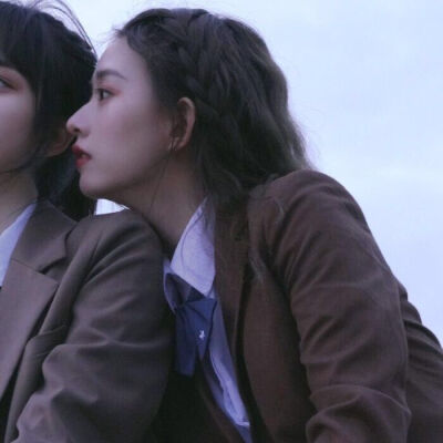 闺蜜头像无水印#
#慢慢来吧 说不定最后还是我们#