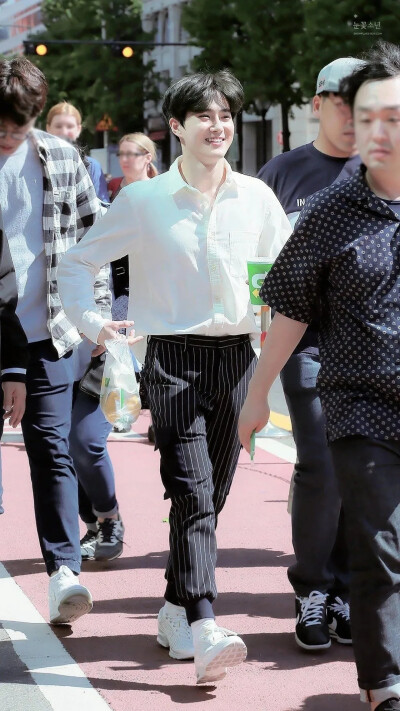 生图｜依旧帅哥