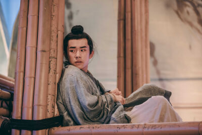 长安十二时辰
易烊千玺 饰 李必