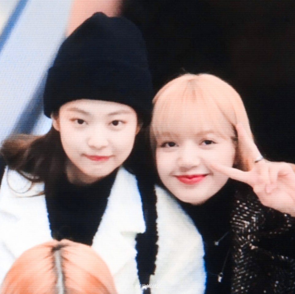 “新鲜感是和旧人去体验新事物 而不是和新人去循环旧事物”
＃Lisa ＃Jennie