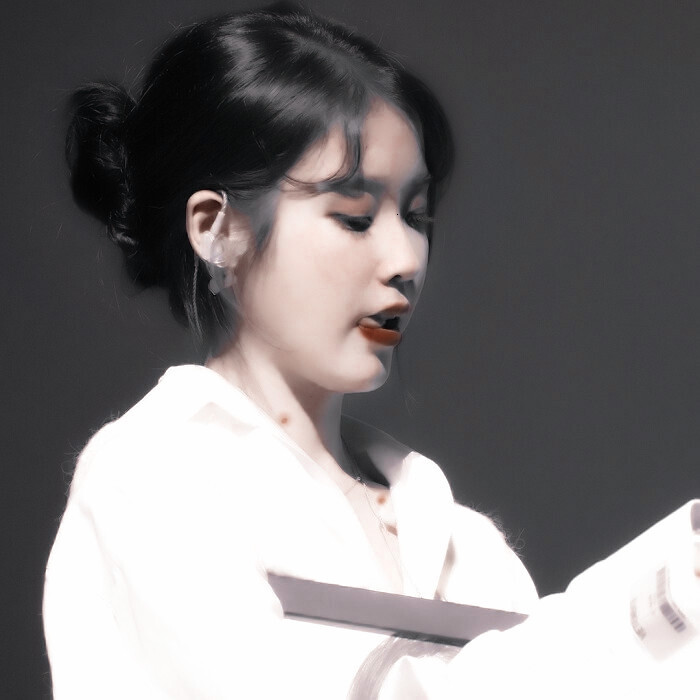 ＃iu_snoopy＃Melong_WR＃书雯＃
私たちは愛し合っている